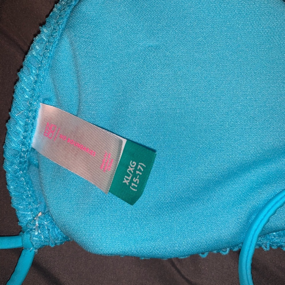 Bathing suite top - Picture 4 of 4